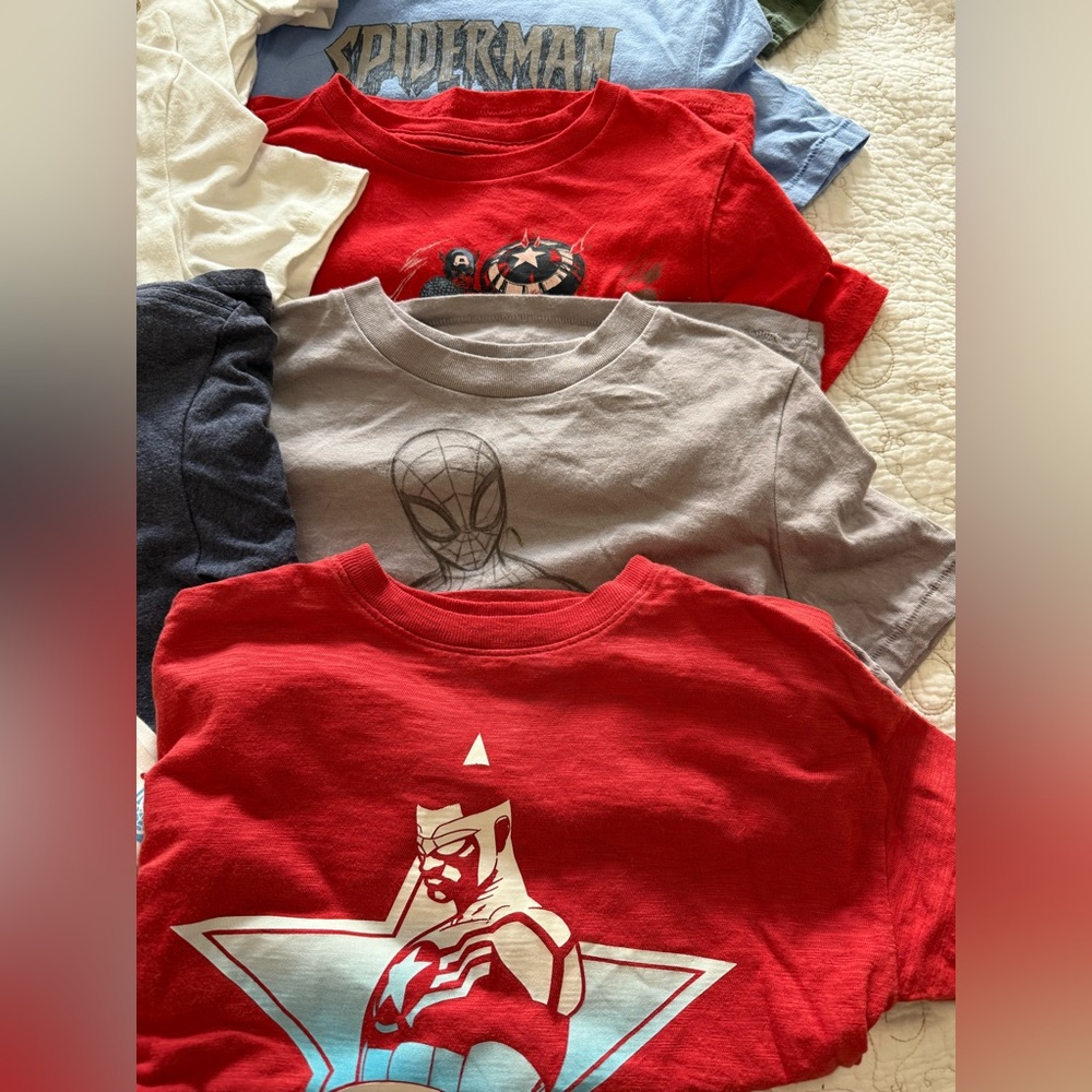 GAP Kids Marvel Tee’s and 1 Hoodie bundle